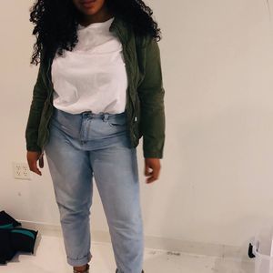 Meet your Posher, Carla